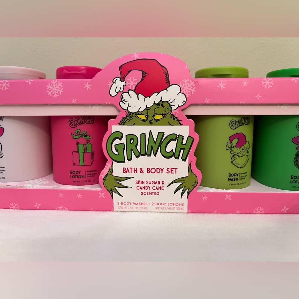 Grinch Bath & Body Set • 4-Piece Gift Set • NWT - Picture 3 of 5